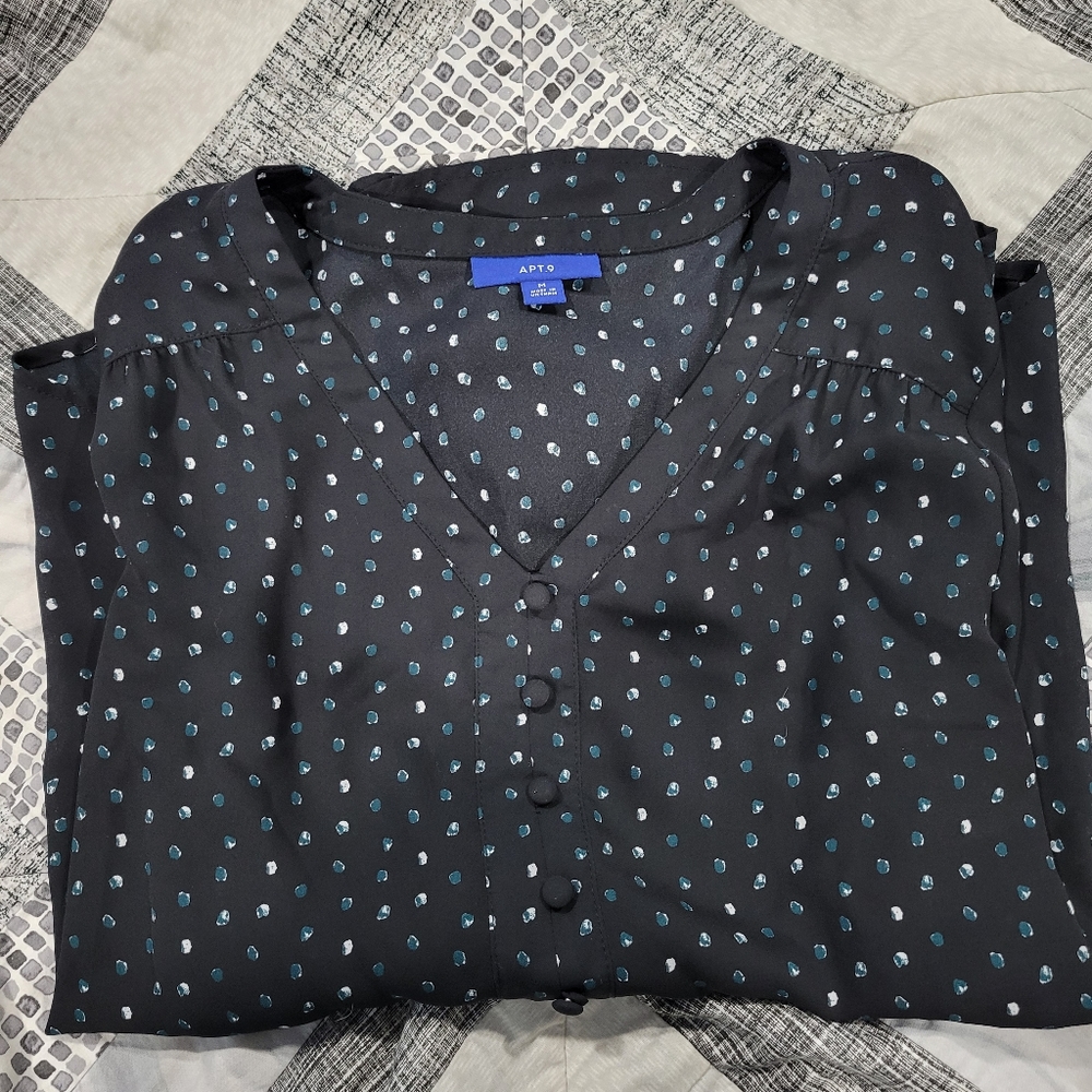 Apt.9 Women's Black with Green polka dots Blouse Size M